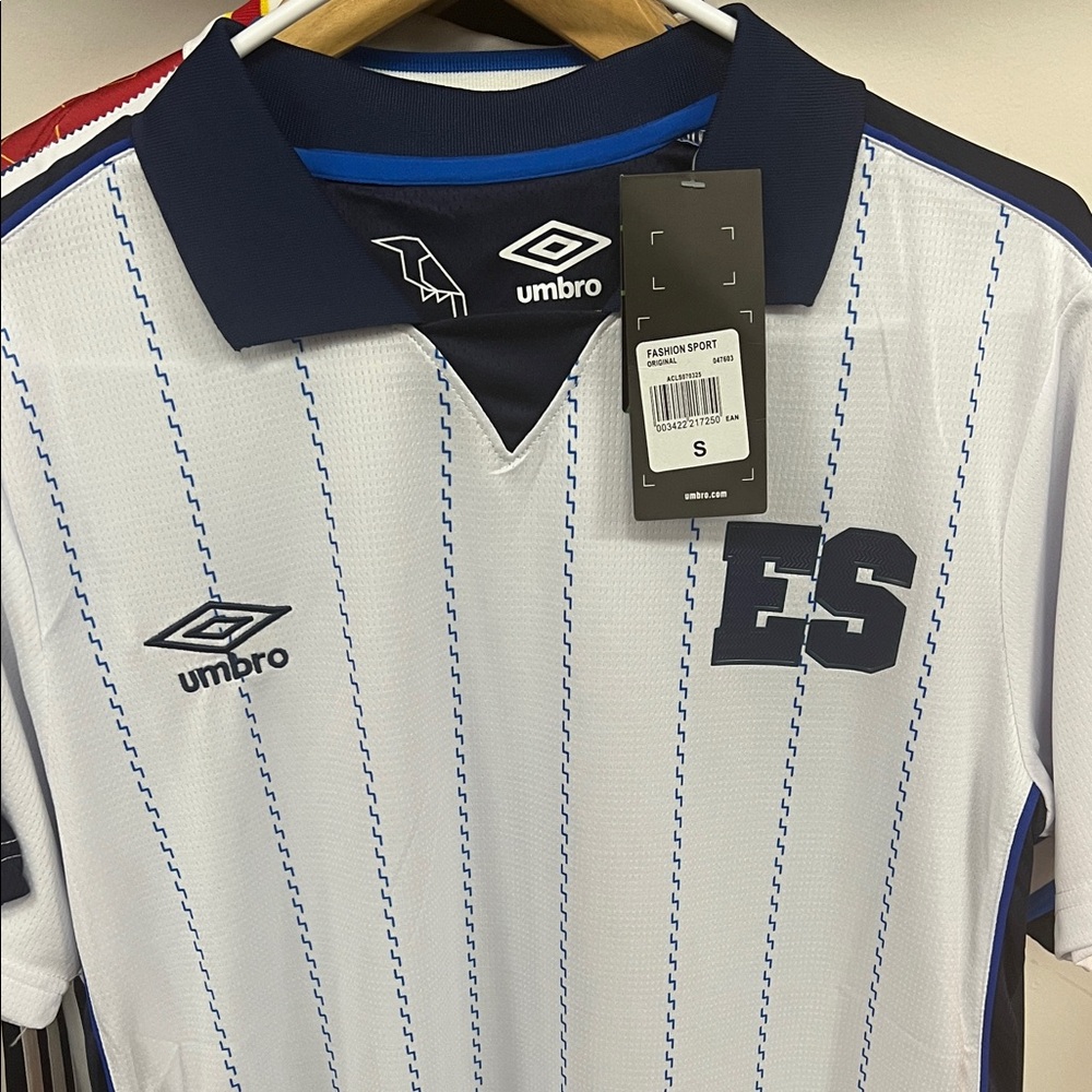 Umbro El Salvador White and Navy Men's Jersey 2025